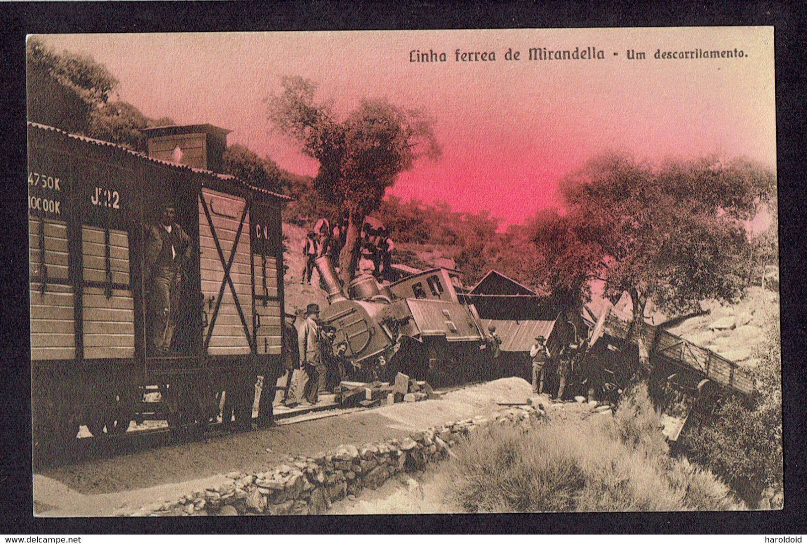 PORTUGAL - MIRANDELLA - LINHA FERREA - UM DESCARRILAMENTO - TRAIN DERAILMENT - TTB - Bragança