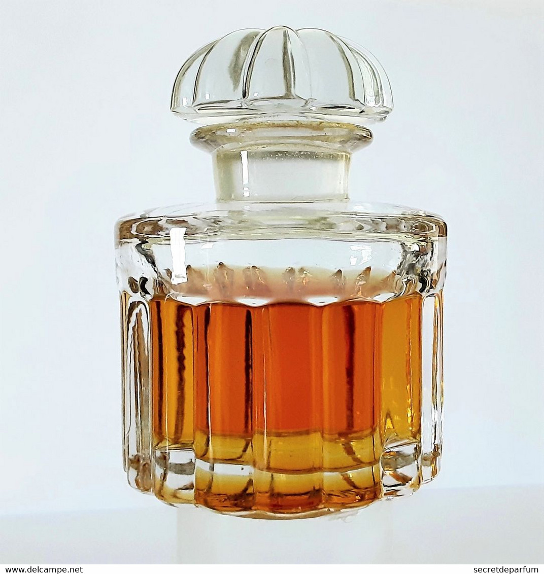 FLACON  De  PARFUM  BALENCIAGA   BOUCHON En VERRE HAUTEUR TOTALE 8 CM - Zonder Classificatie