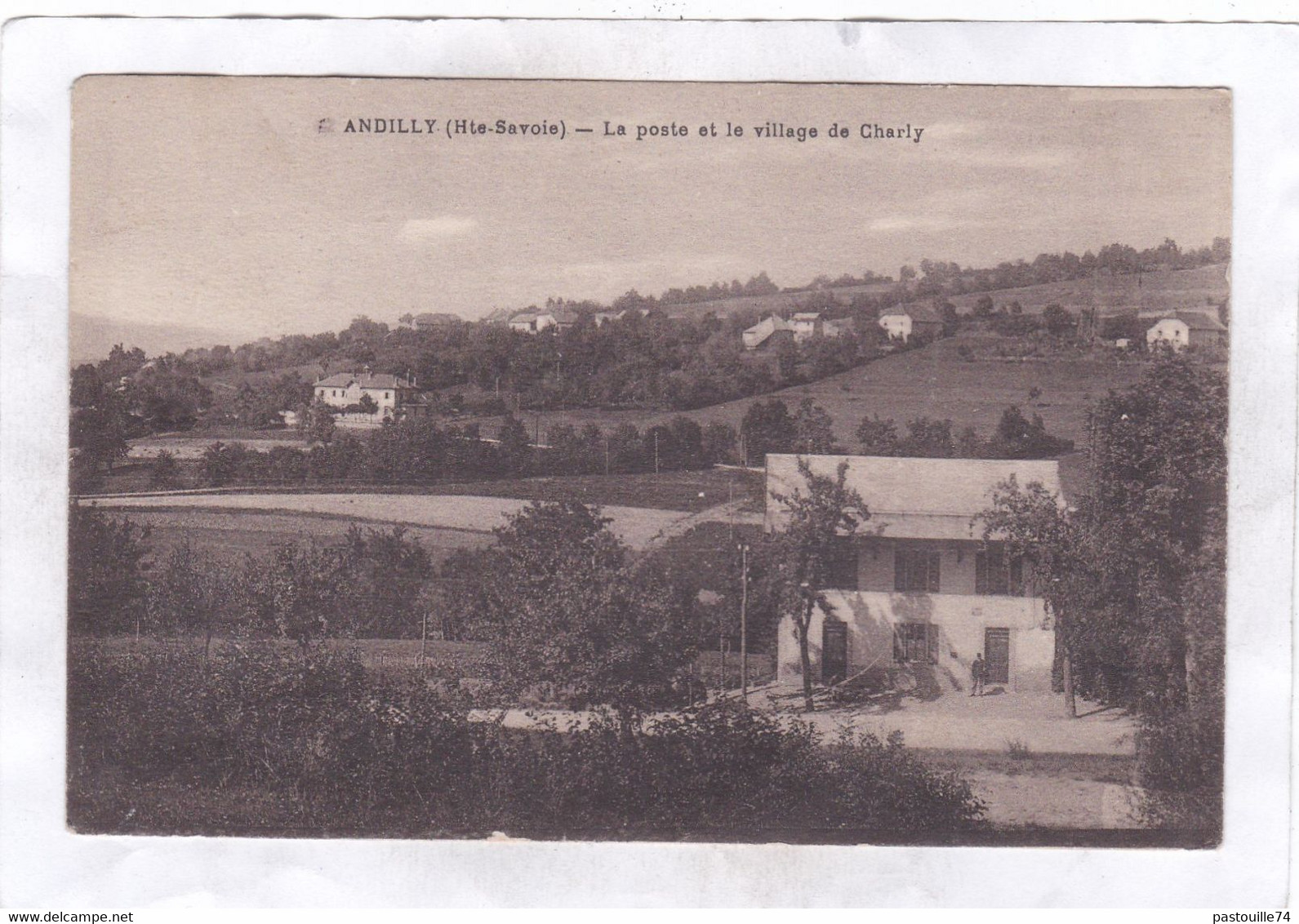 CPA :  14 X 9  -  ANDILLY  -  La  Poste Et Le Village De Charly - Andilly