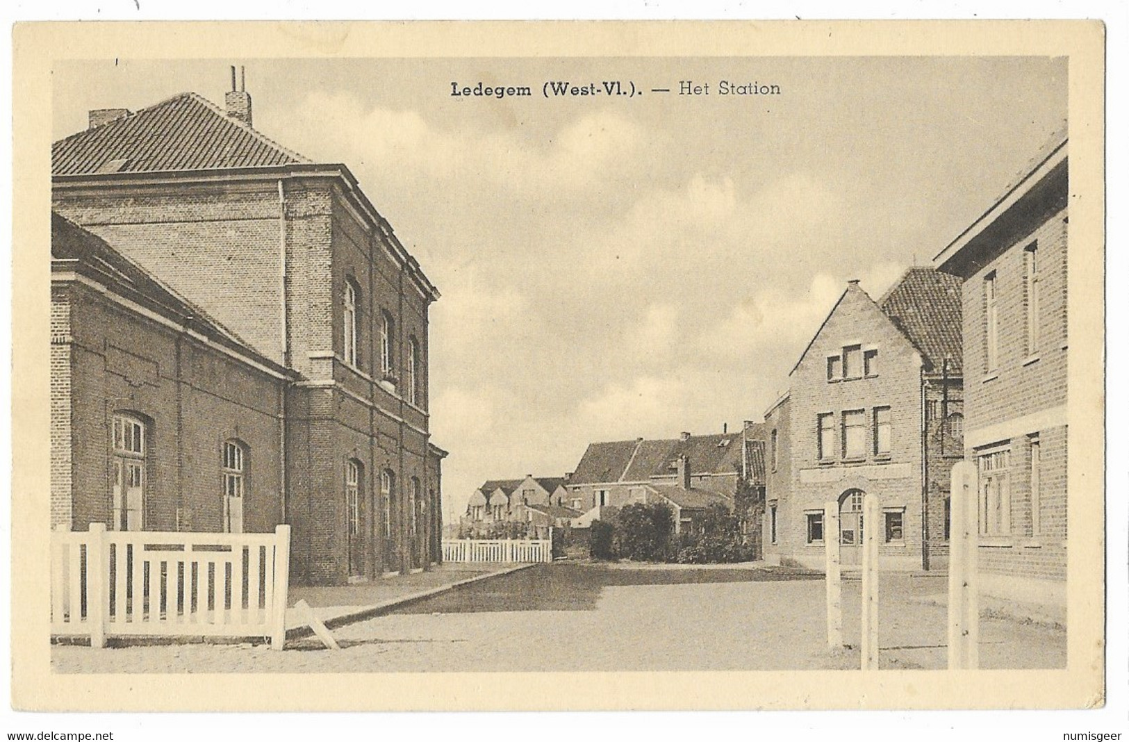 LEDEGEM  --  ( West-Vl.). ---  Het Station - Ledegem