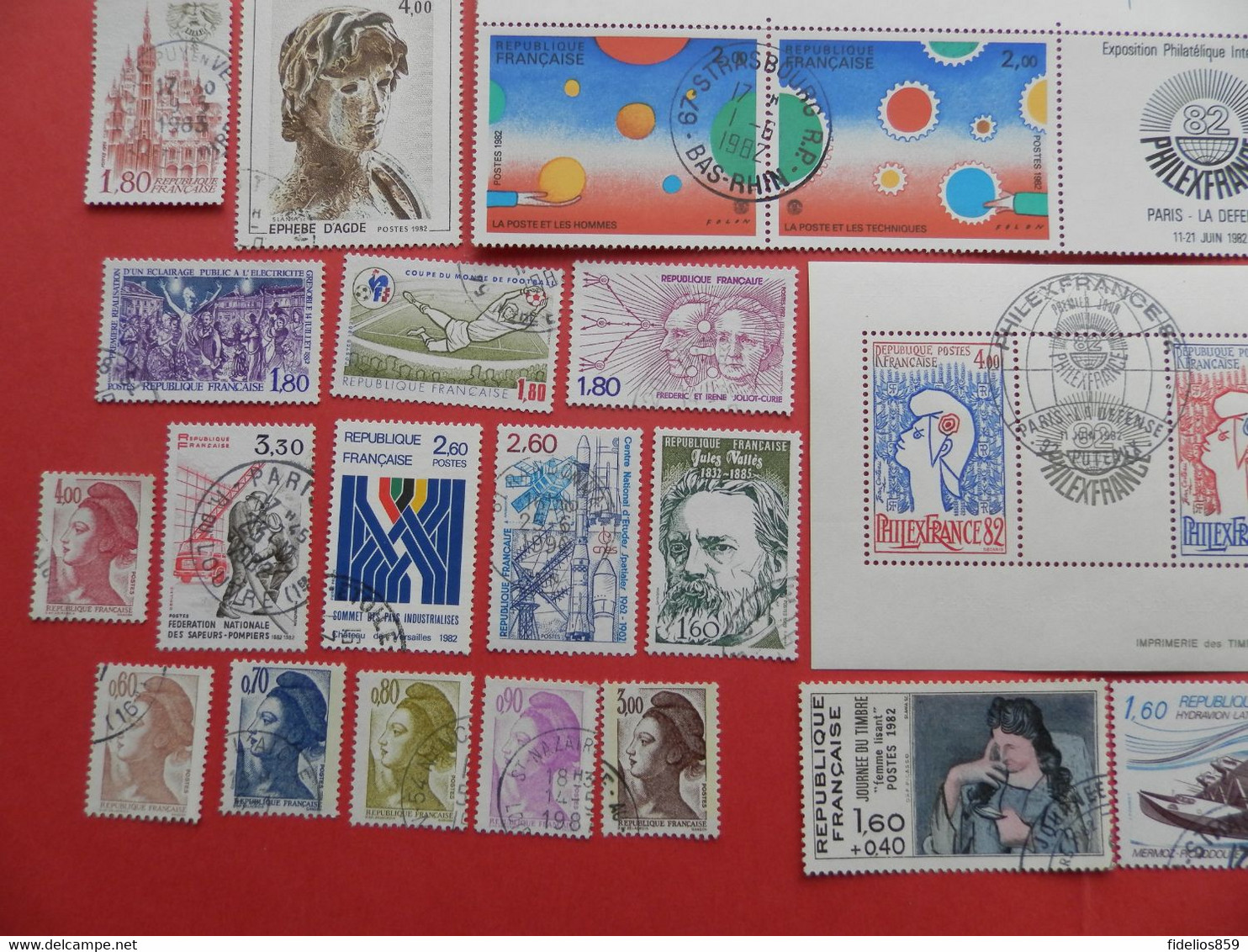 FRANCE OBLITERES : ANNEE COMPLETE 1982 SOIT 72 TIMBRES POSTE DIFFERENTS + BF 8 + PA 56  QUALITE LUXE - 1980-1989