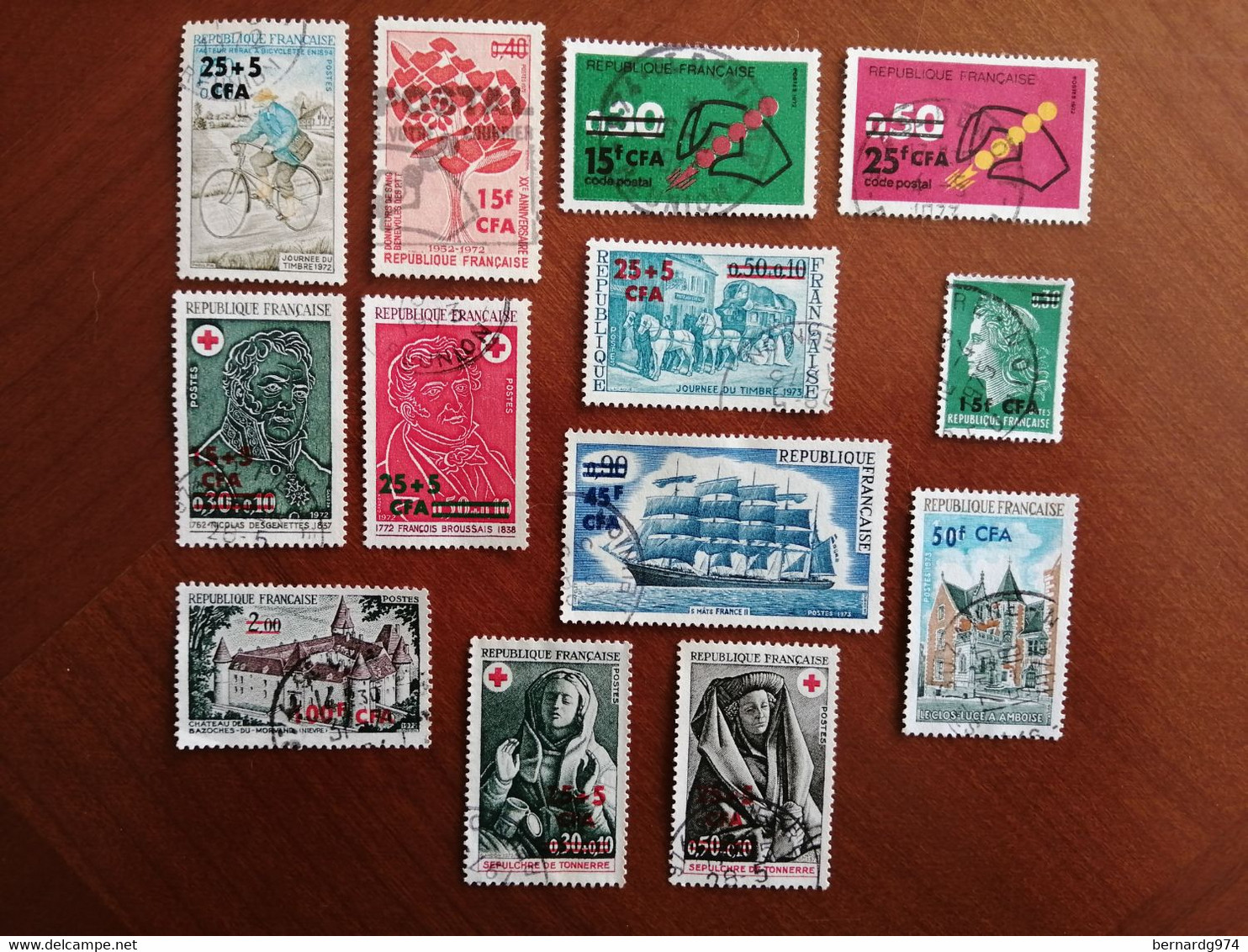 Réunion CFA : collection oblitérée quasi complète : 198 timbres sur 200