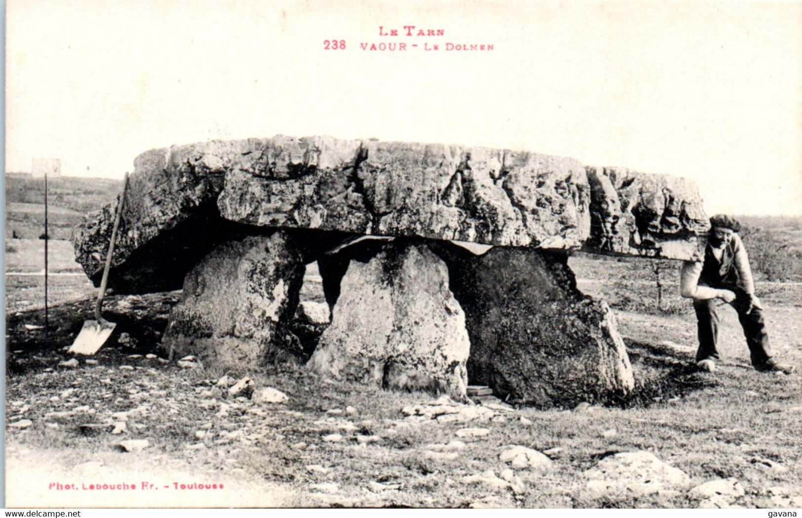 81 VAOUR  - Le Dolmen - Vaour