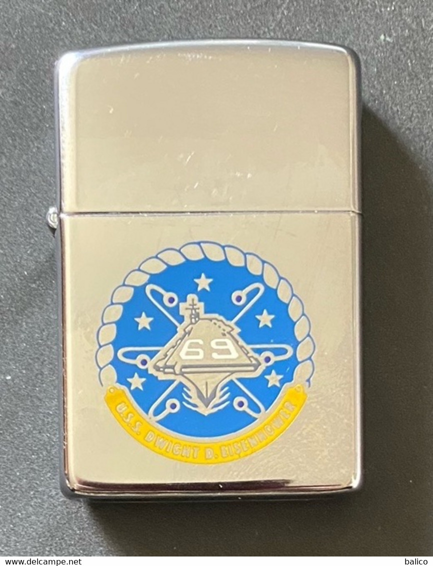 ZIPPO - U.S.S. DWIGHT D. EISENHOWER  -  69 -    Chromé  1989 - Ref, 162 - Zippo