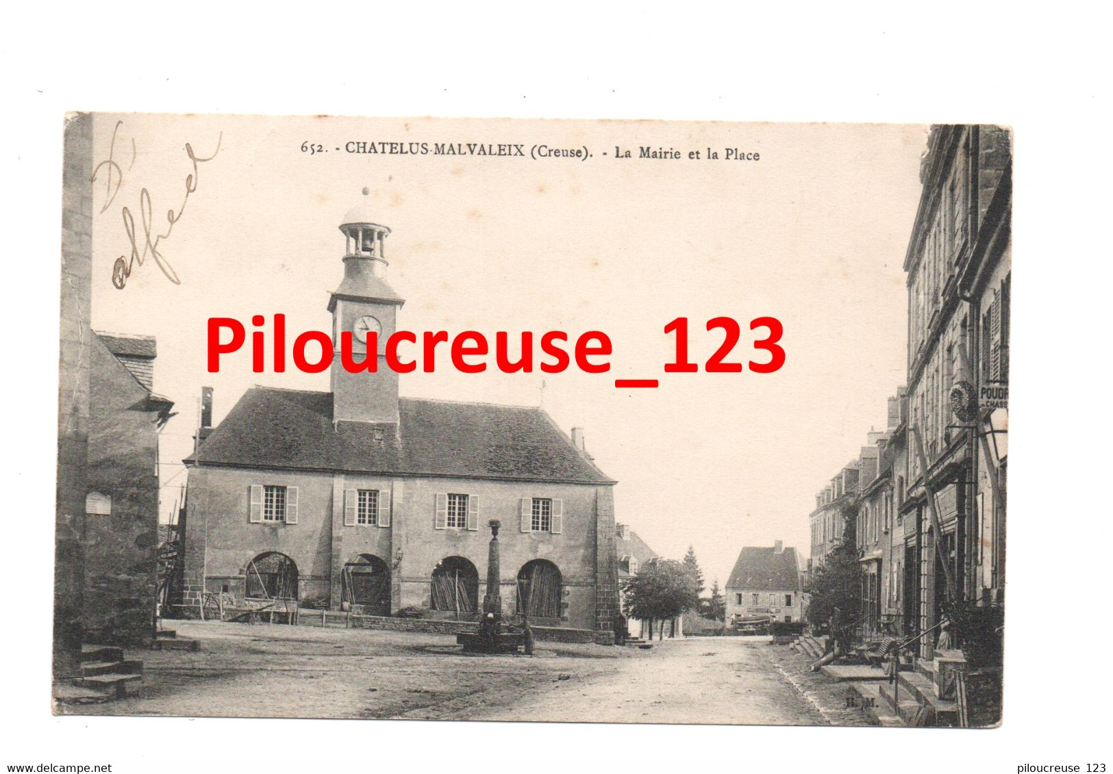 23 Creuse - CHATELUS-MALVALEIX - " Place De La Mairie - Fontaine - Au Verso Cachet Hôpital Bénévole " - 2 Scan - RARE - Chatelus Malvaleix