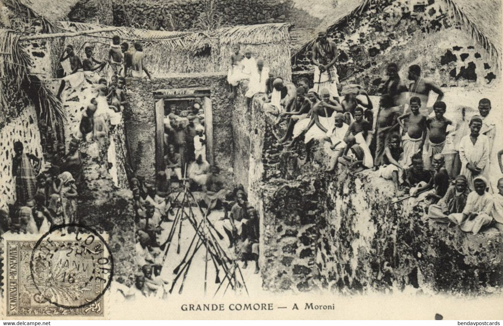 Comoros, GRANDE COMORE, View Of Moroni With People, Guns (1916) Postcard - Comoren