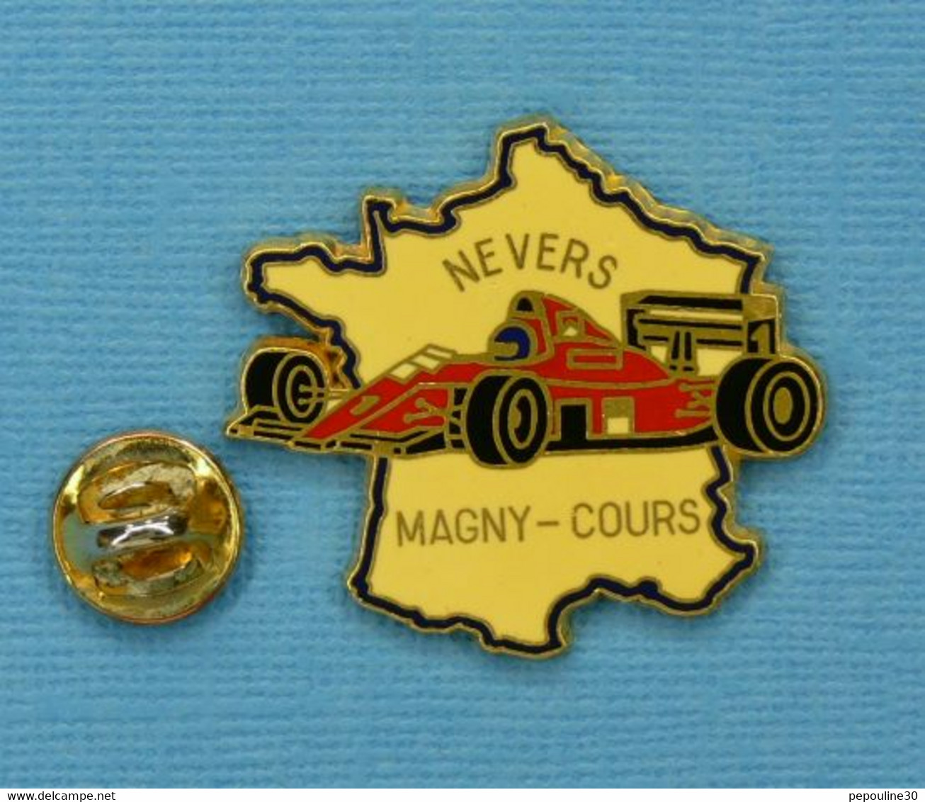 1 PIN'S //  ** CIRCUIT NEVERS MAGNY-COURS / FORMULE1 / FERRARI ** . (Béraudy Vaure). - F1