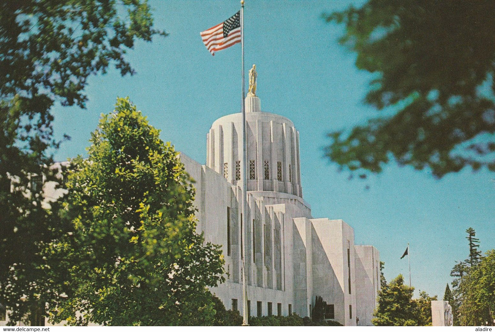 OREGON STATE CAPITOL BUILDING, Salem - Photo: Ken Vermillion - Ed. Smith Western - Salem