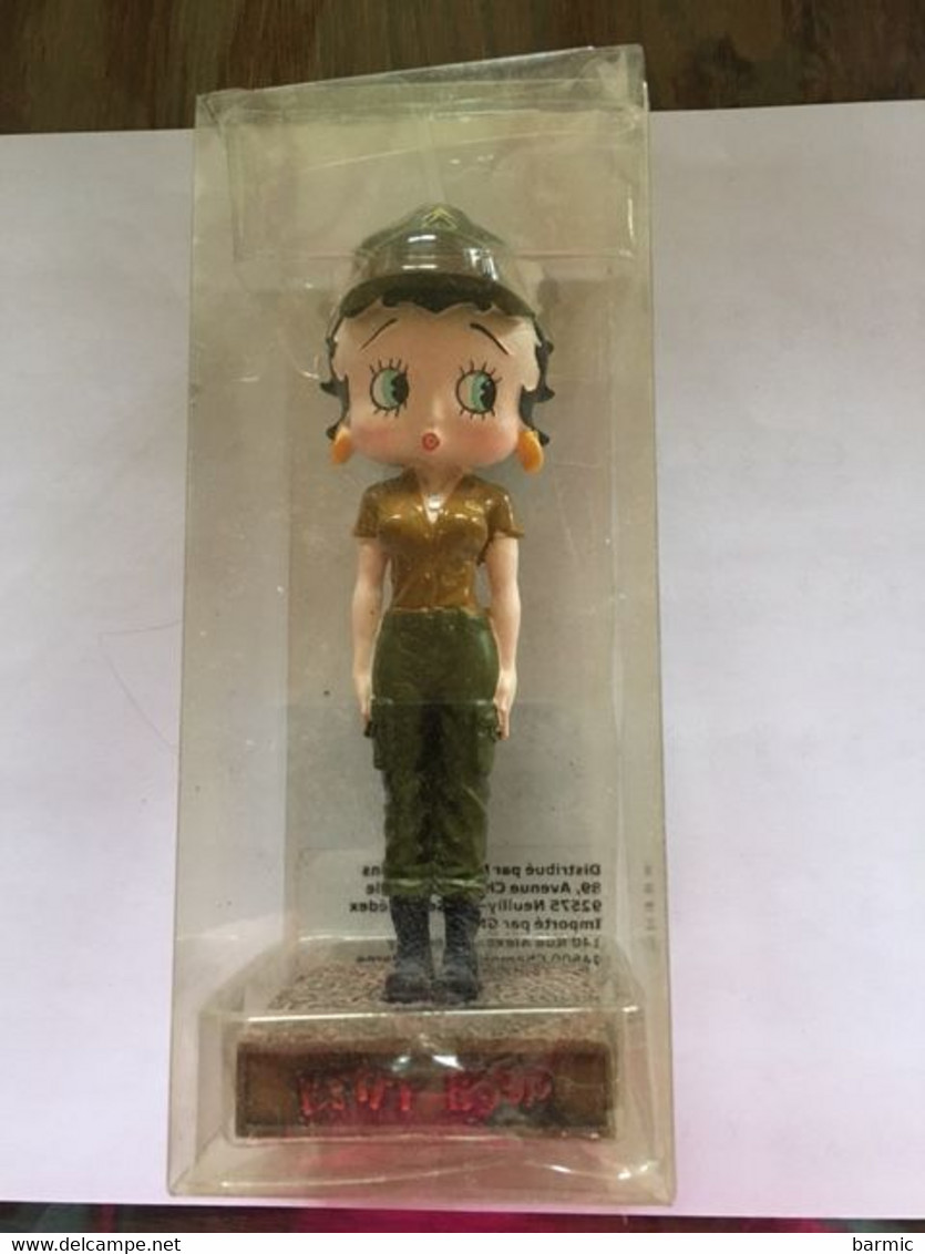 FIGURINE BETTY BOOP,  MILITAIRE  N°15  AVEC SON LIVRET DE 18 PAGES REF 6068 - Sonstige & Ohne Zuordnung