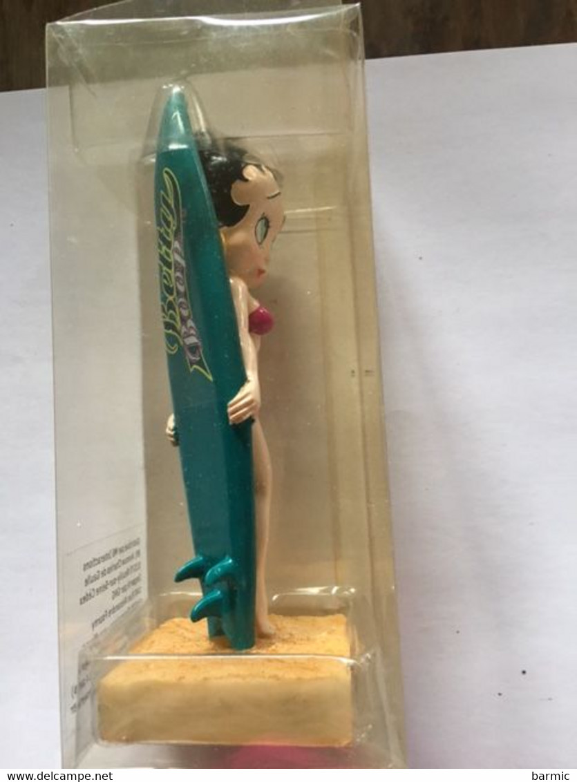 FIGURINE BETTY BOOP, SURFEUSE N°19  AVEC SON LIVRET DE 18 PAGES REF 6072 - Otros & Sin Clasificación