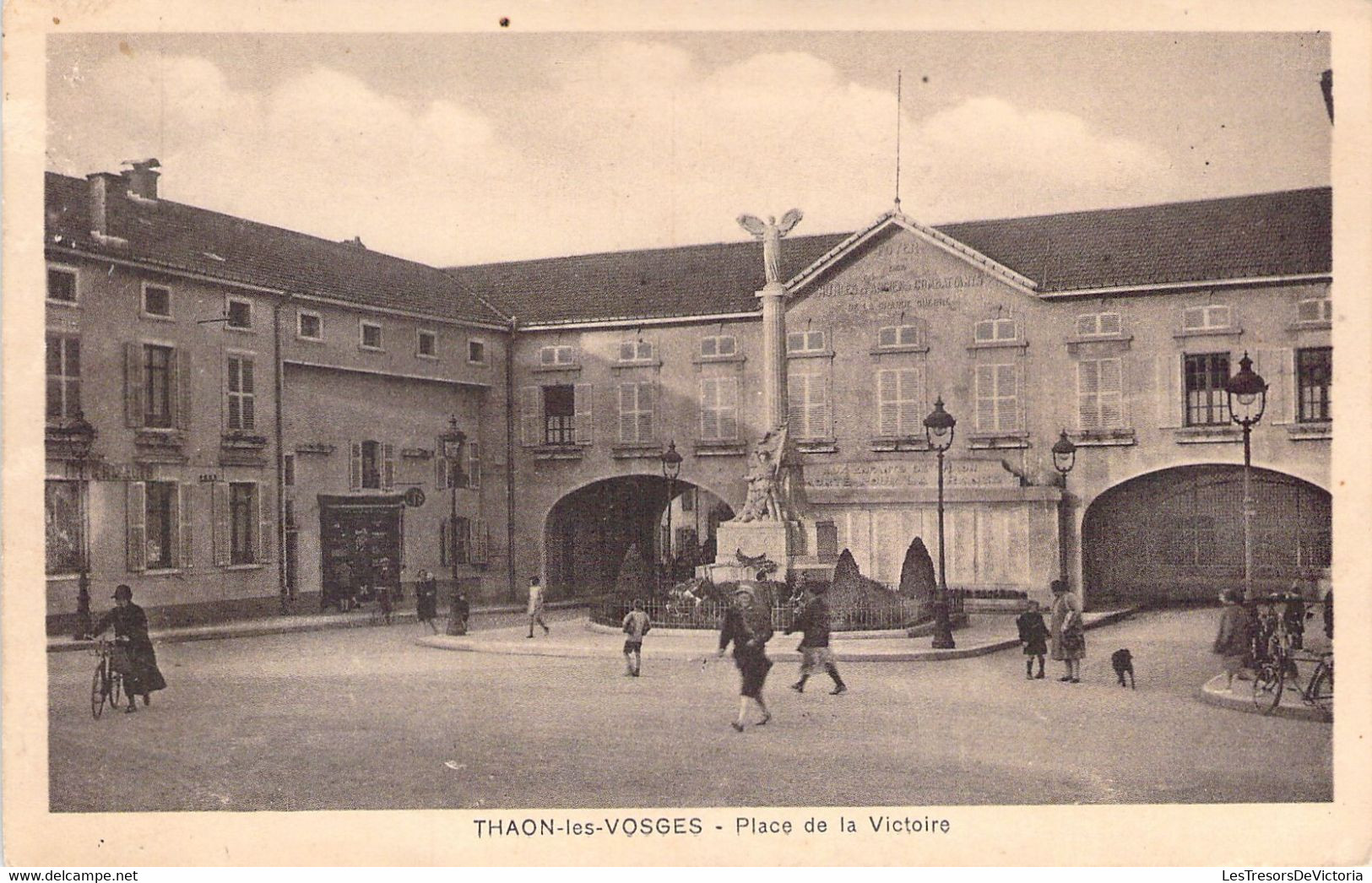 FRANCE - 88 - THAON LES VOSGES - Place De La Victoire - Carte Postale Ancienne - Thaon Les Vosges