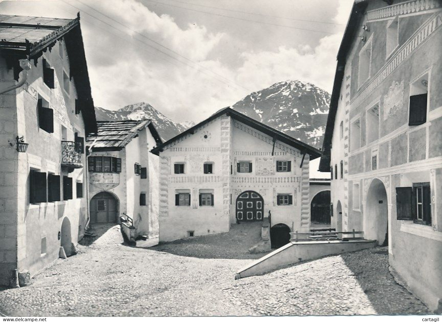 CPM GF-33438 -Suisse Guarda  (Unter-Engadin) -Dorfplatz-Envoi Gratuit - Guarda