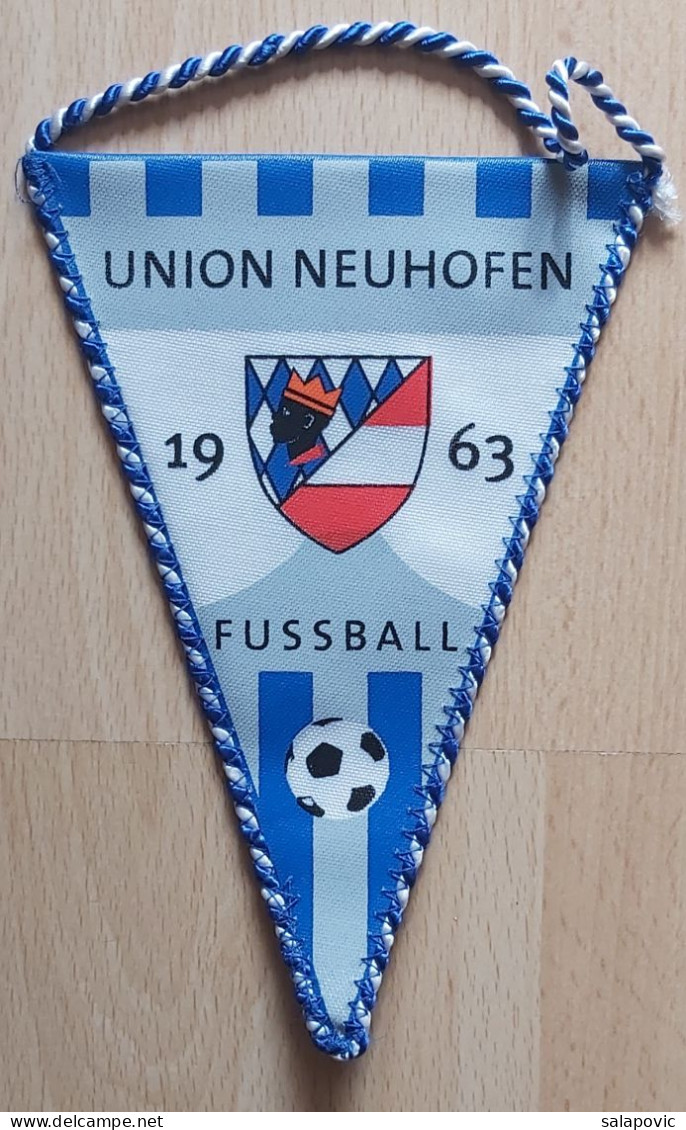Union Neuhofen Germany Football Club Soccer Fussball Calcio Futbol Futebol PENNANT, SPORTS FLAG ZS 3/9 - Habillement, Souvenirs & Autres