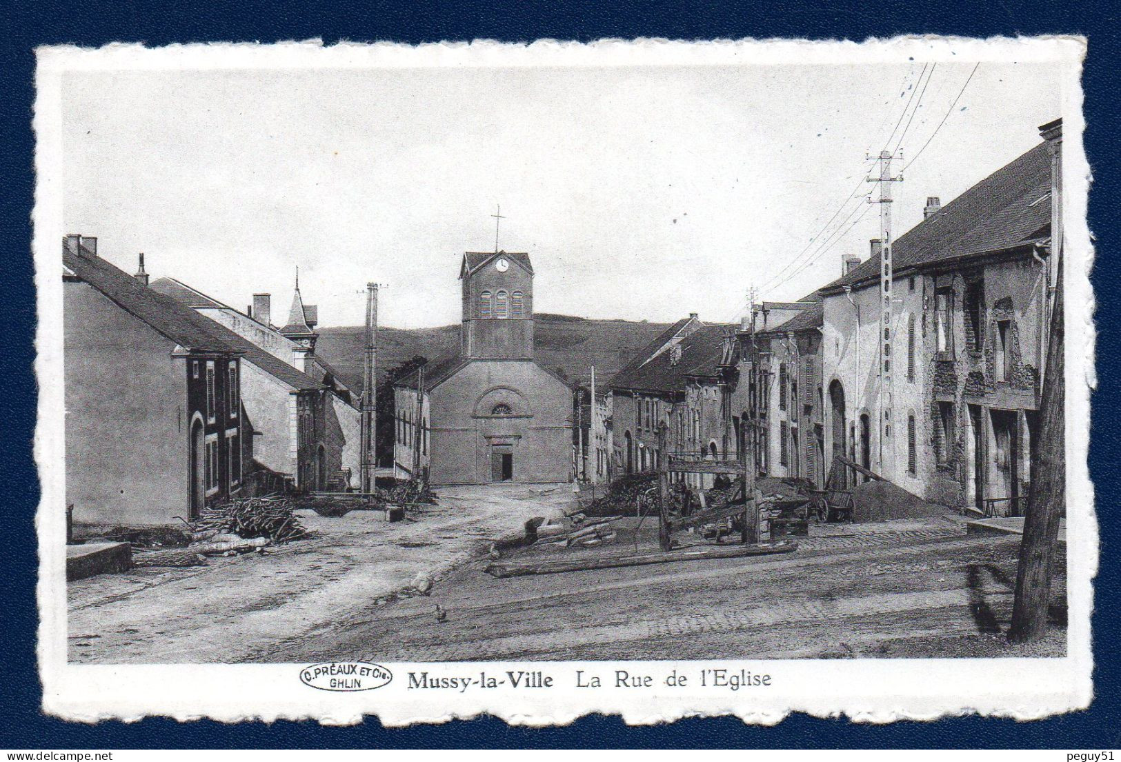 Mussy-la-Ville (Musson). Rue De L'église Saint-Pierre. Café à Droite. - Musson