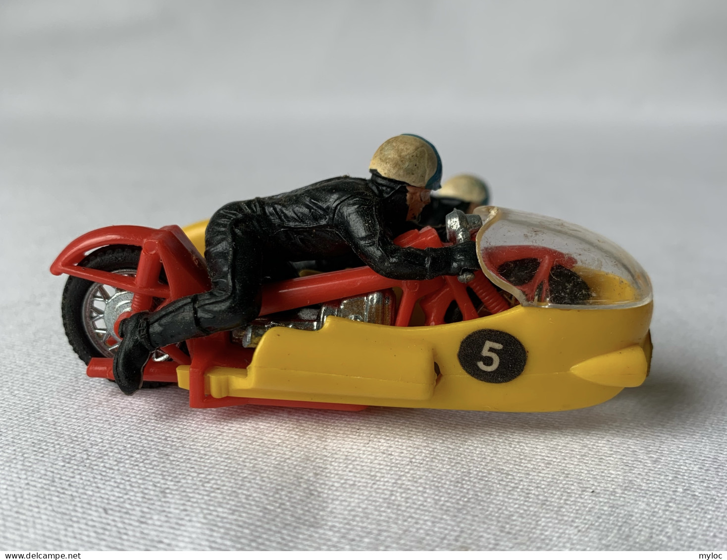 Britains Ltd. BMW Racing Combination. 1/32 échelle. Moto Et Sidecar. - Motorfietsen