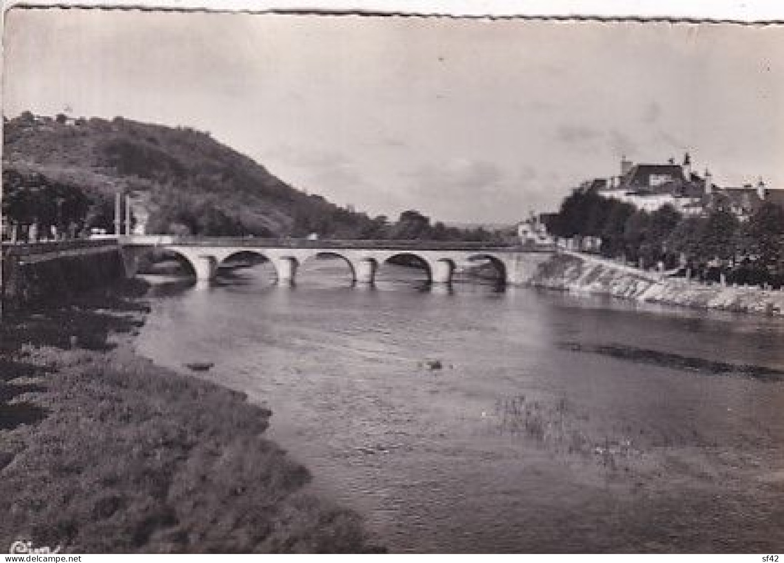 TERRASSON             LA VEZERE. LE PONT ET LES QUAIS - Terrasson-la-Villedieu