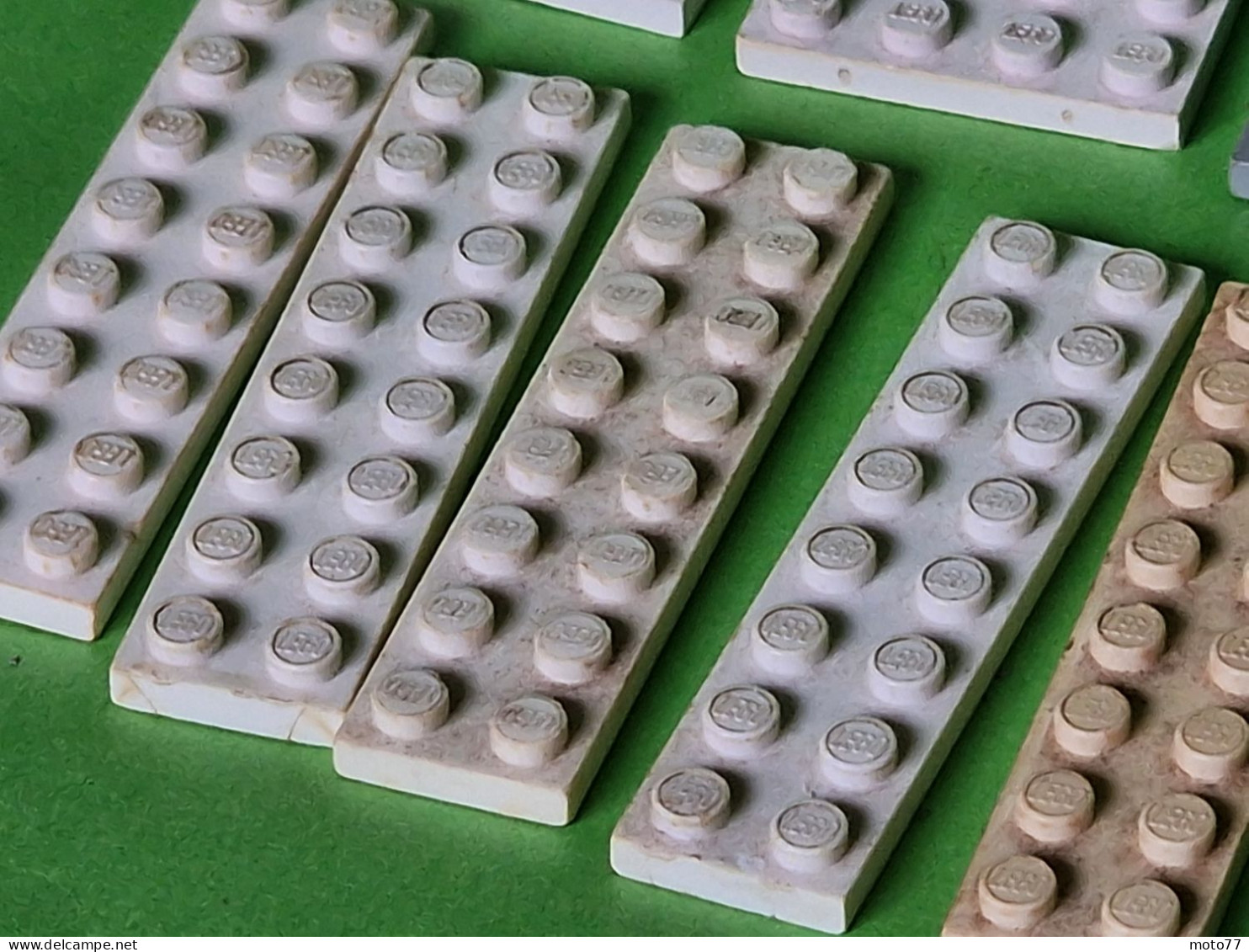 Lot Ancien Jeux De Construction LEGO - Ensemble De 19 éléments PLATS De Couleurs Et Formes Divers - Vers 1970 - Lots