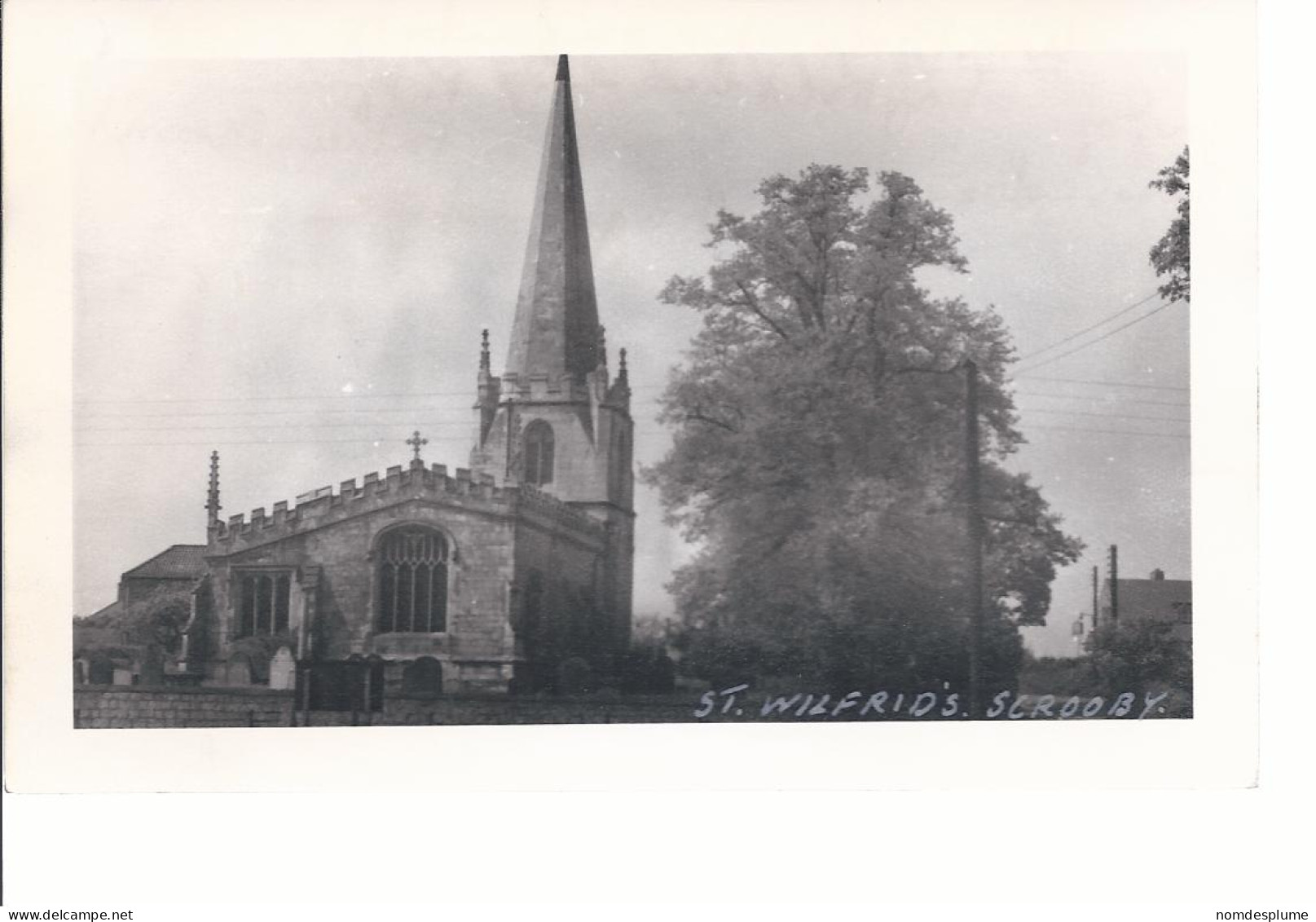 18254) England Scrooby St Wilfrids's Church  Looks Like Real Photo See Back - Otros & Sin Clasificación