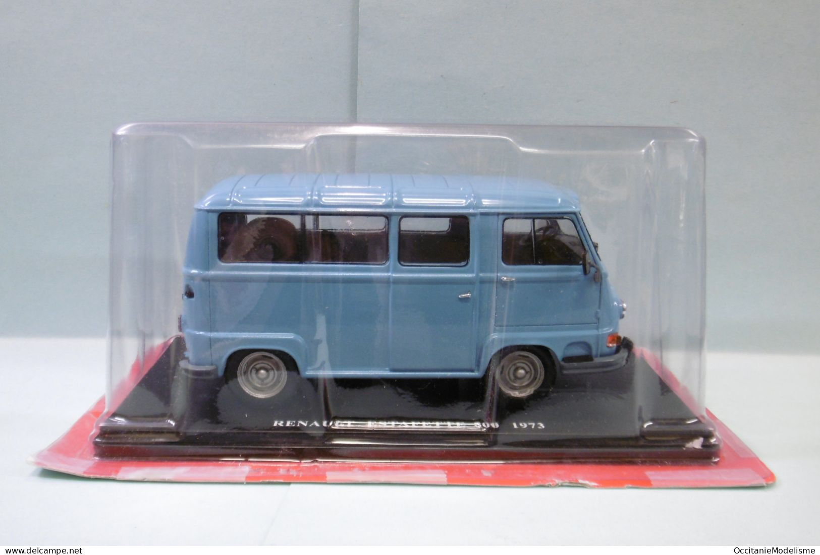 Hachette / Ixo - RENAULT ESTAFETTE 800 1973 Bleu Neuf NBO 1/24 - Autres & Non Classés