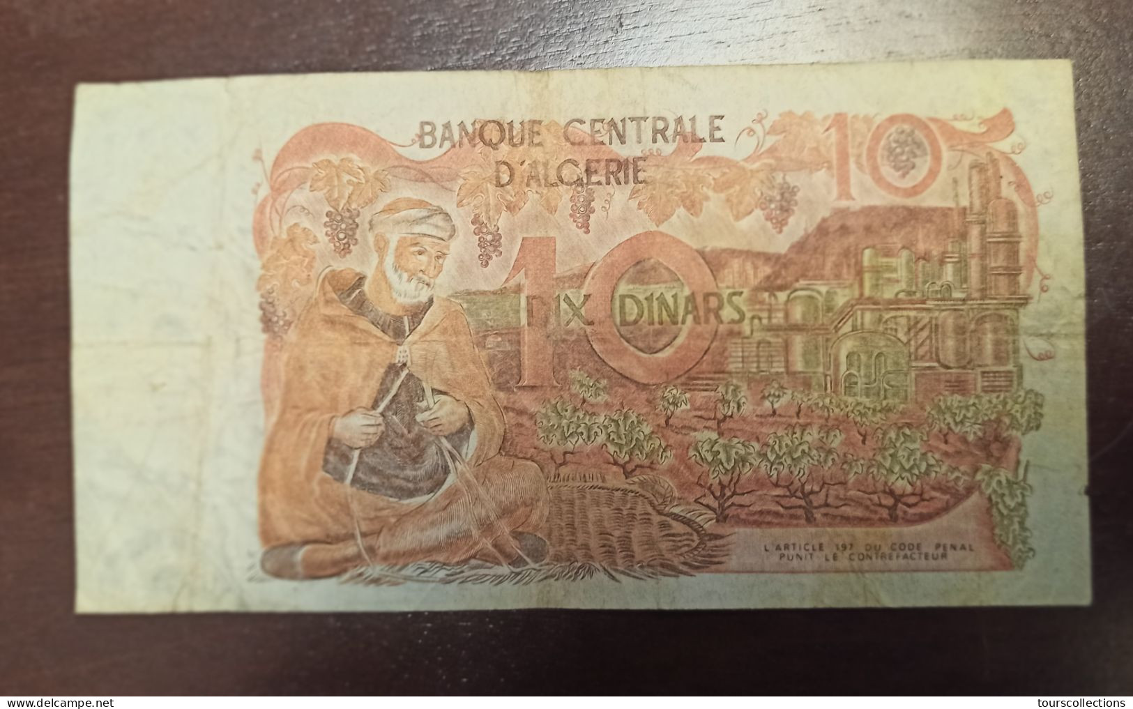 BILLET De BANQUE 10 Dinars ALGERIE 1970 (1er Novembre) Z021 N° 04271 Pick: #127 , The Banknote Book: B306 - Algérie