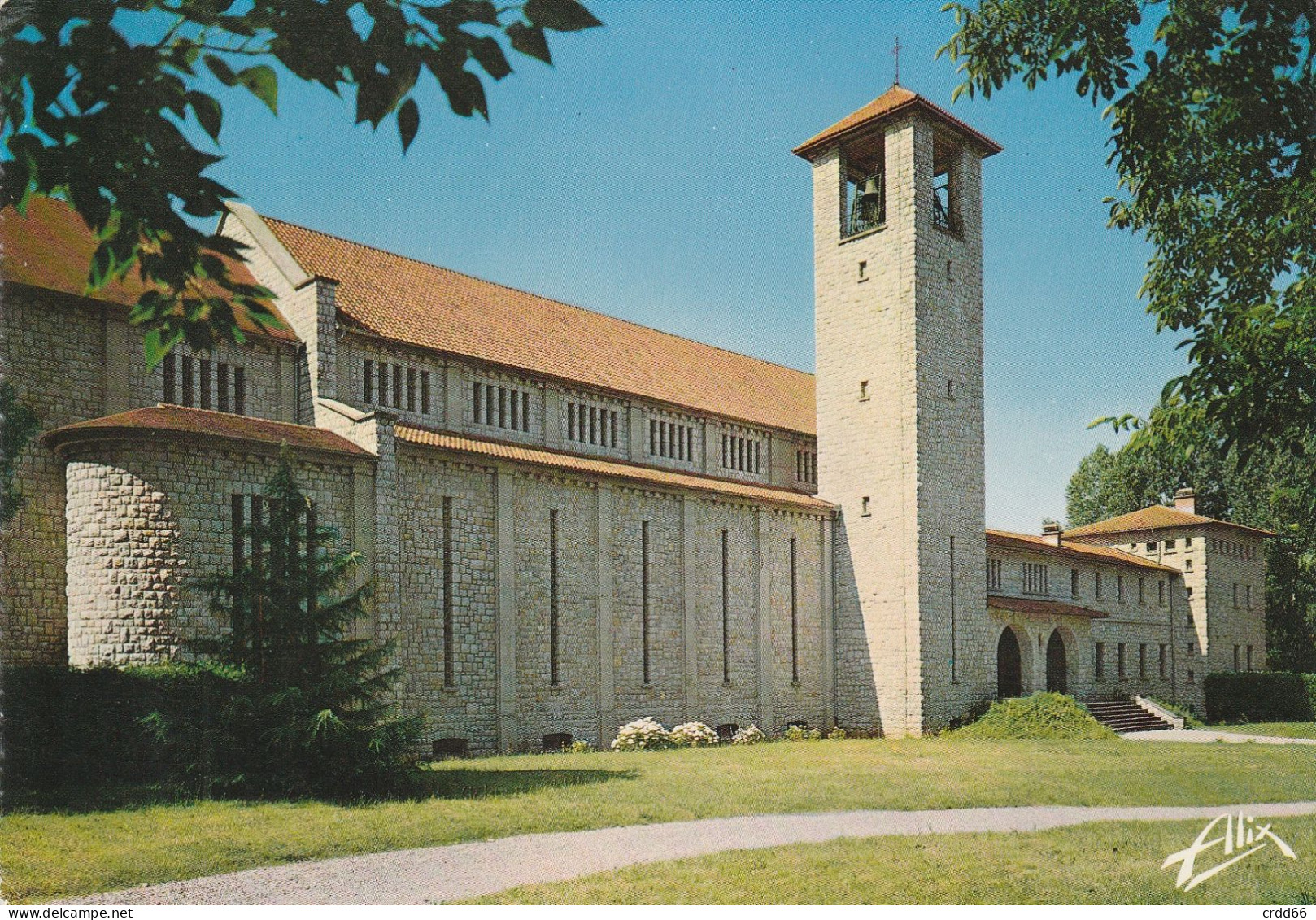 Cpsm Tournay L'eglise Et L'hotellerie - Tournay