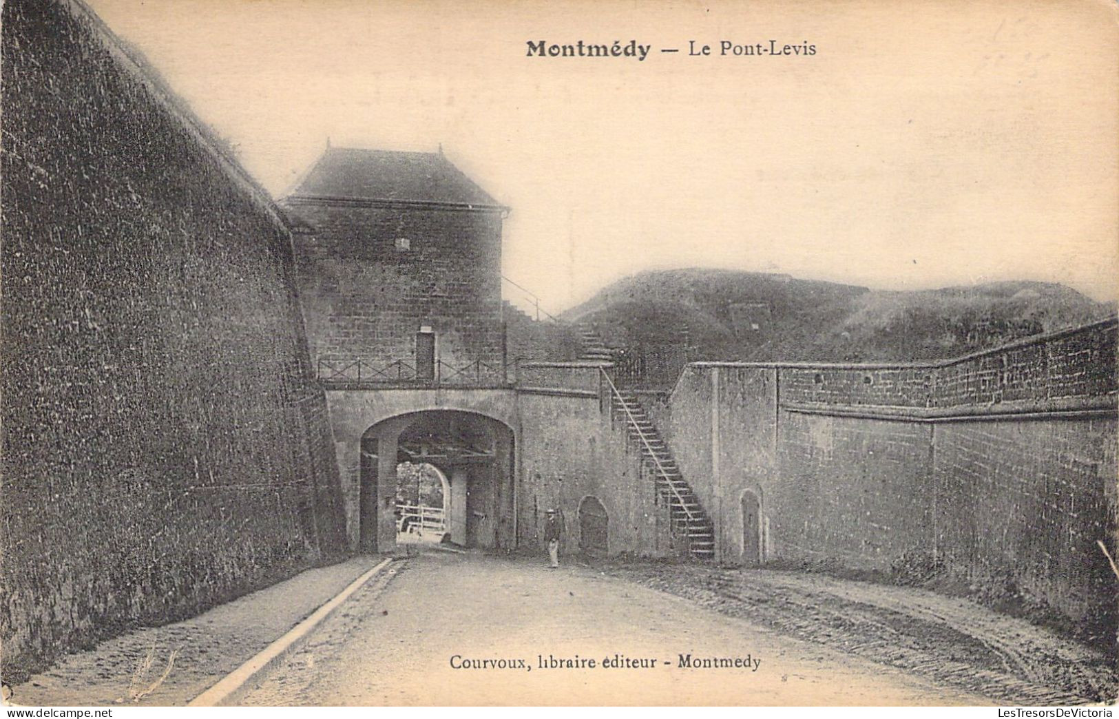 FRANCE - 55 - MONTMEDY - Le Pont Levis - Cartes Postales Anciennes - Montmedy