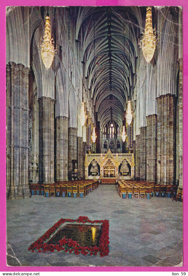 289990 / United Kingdom - London - Westminster Abbey The Nave Looking Eastwards Unknown Warrior's Grave In Foreground PC - Westminster Abbey