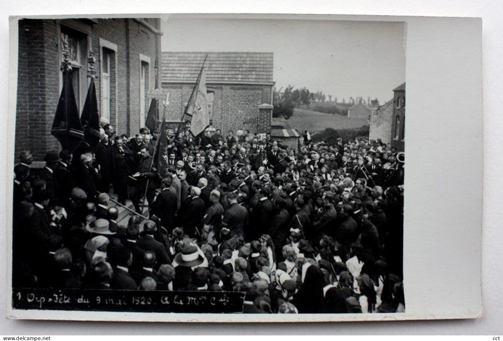 Orp Jauche  CARTE PHOTO   Fête Du 9 Mai 1920 A La Maison Communale - Orp-Jauche