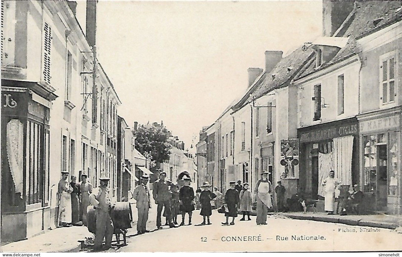 CONNERRE -  Rue Nationale - Cliché Peu Courant - Voir Commerces - Connerre