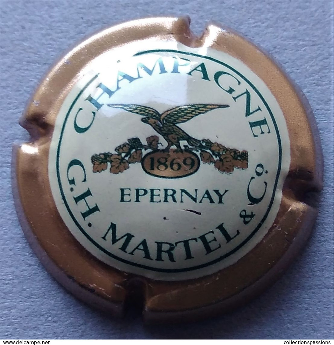 - Capsule De Champagne G.H. Martel - - Martel GH