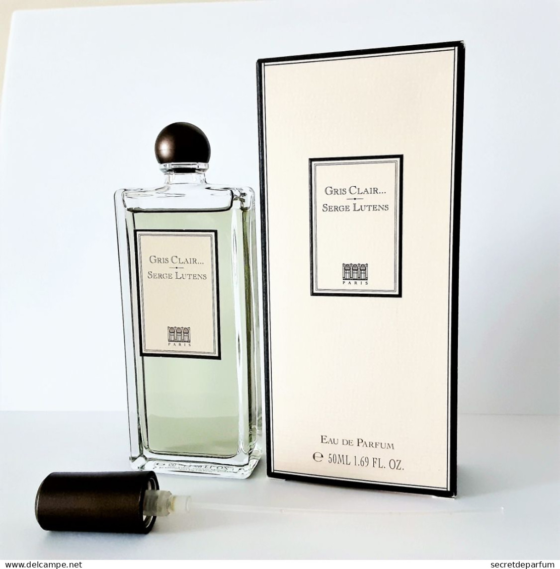 Flacon De Parfum   NEUF  GRIS CLAIR  De  SERGE LUTENS   50 Ml   EDP   + BOITE - Femme