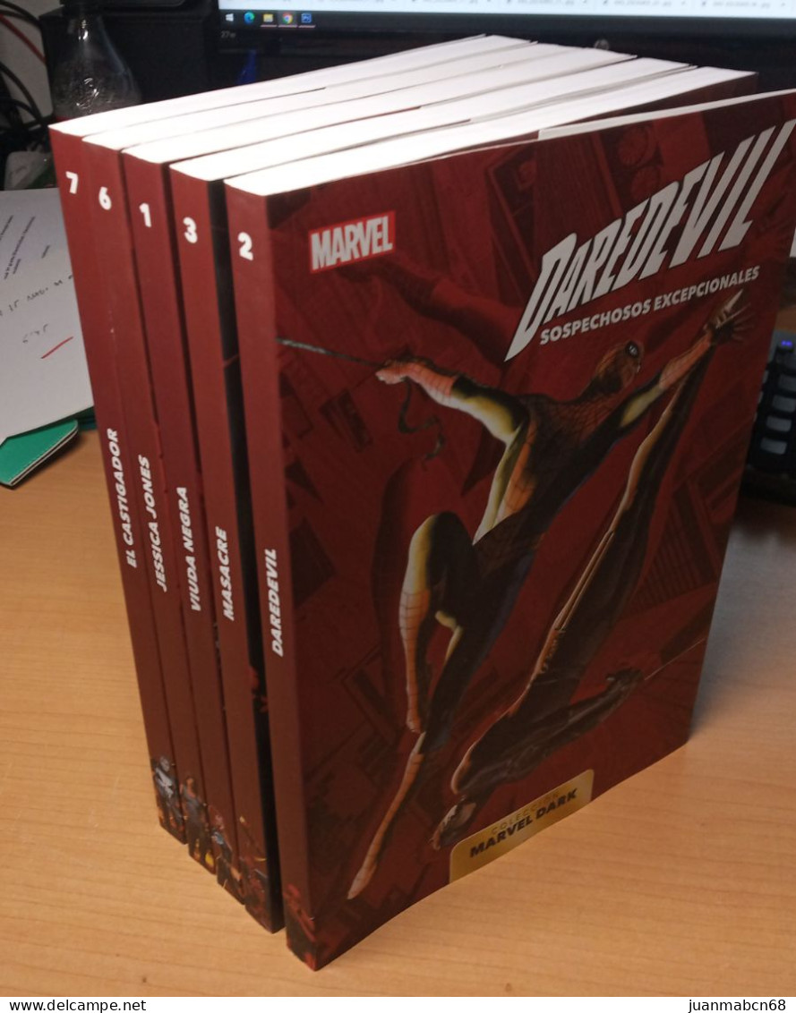 5 COMICS COLECCION MARVEL DARK (EL CASTIGADOR + JESSICA JONES + VIUDA NEGRA + MASACRE+ DAREDEVIL)