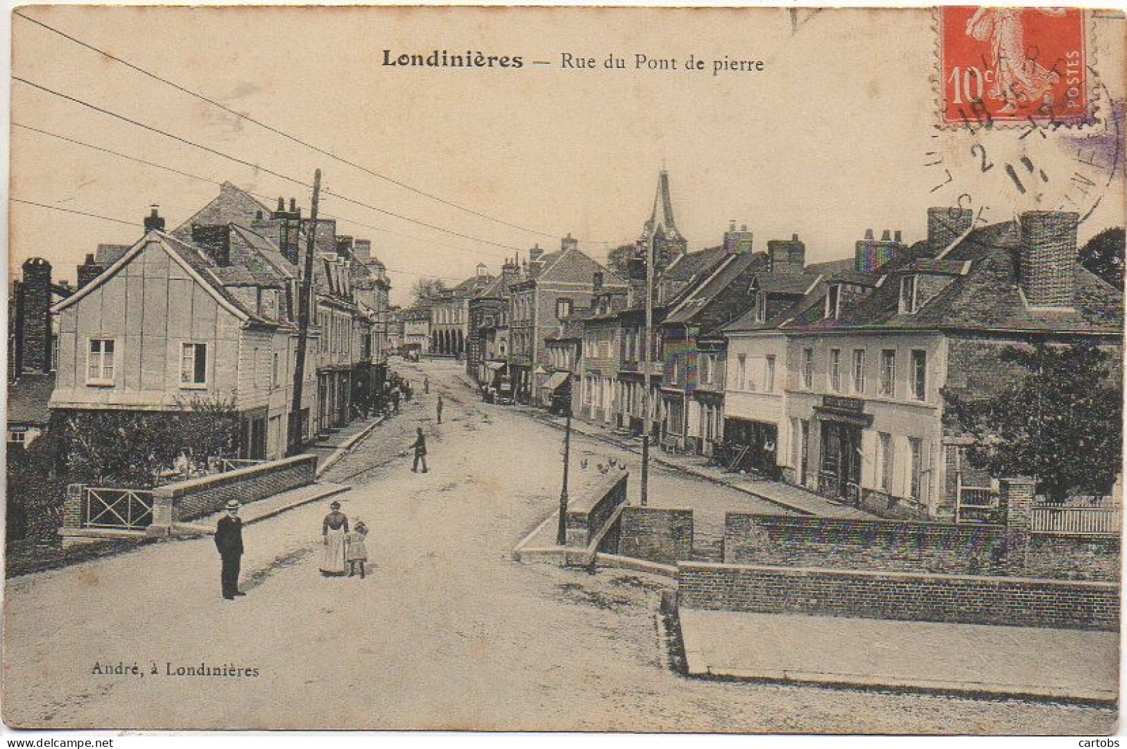 76 LONDINIERES  Rue Du Pont De Pierre - Londinières