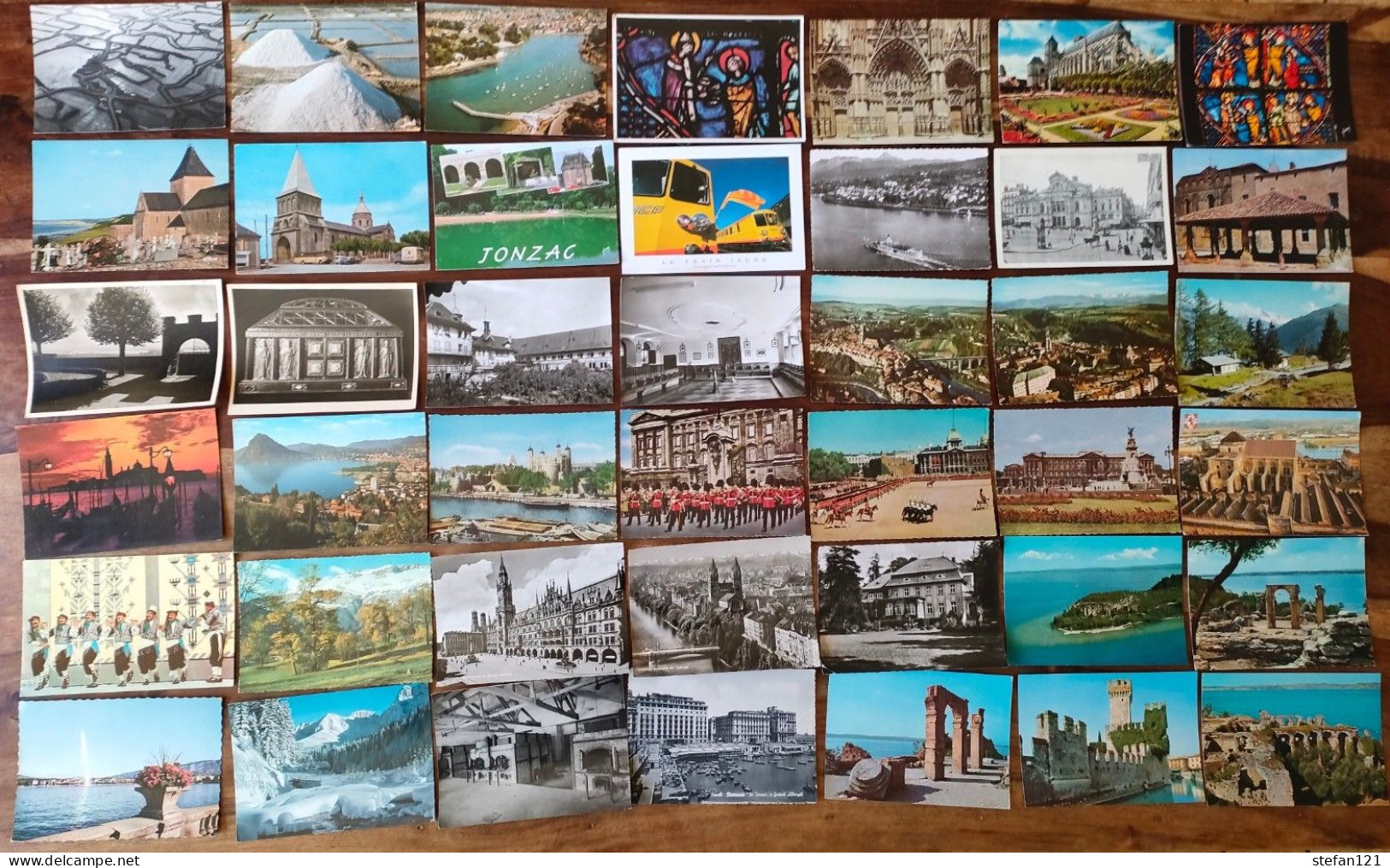 Lot de cartes postales semi modernes - France = 952 - Monde = 163 - + 212 petites cartes - Toutes photographiées