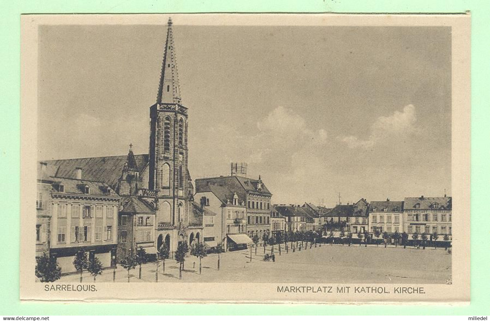 W1488 - ALLEMAGNE - SARRELOUIS - Kreis Saarlouis - Marktplatz Mit Kathol Kirche - Kreis Saarlouis