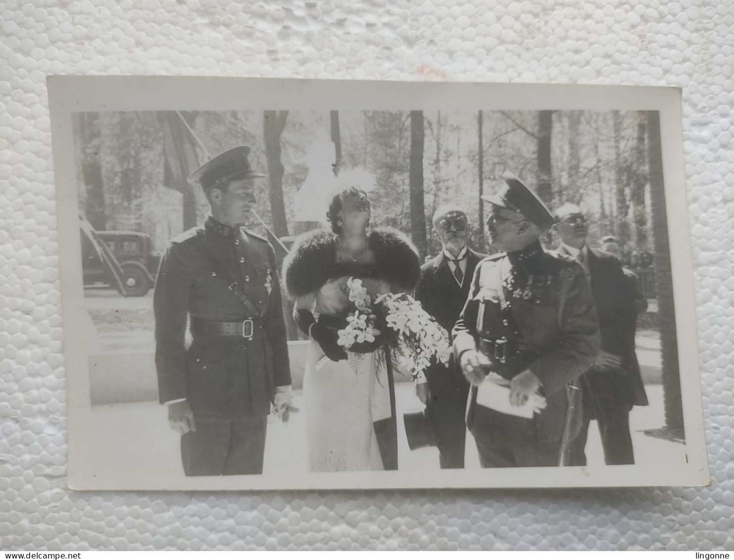 CARTE POSTALE PHOTO Roi Léopold III Et La Reine Astrid Visitent L'Exposition Universelle De Bruxelles En 1935 - Personnages Célèbres