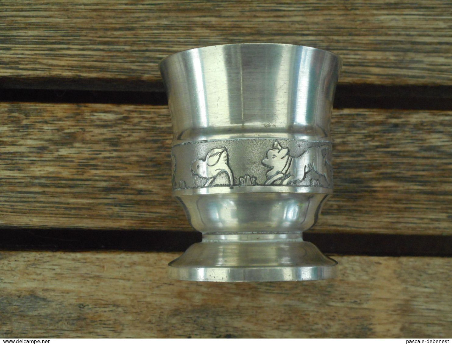 Ancien Coquetier Argent Motif Animaux - Egg Cups