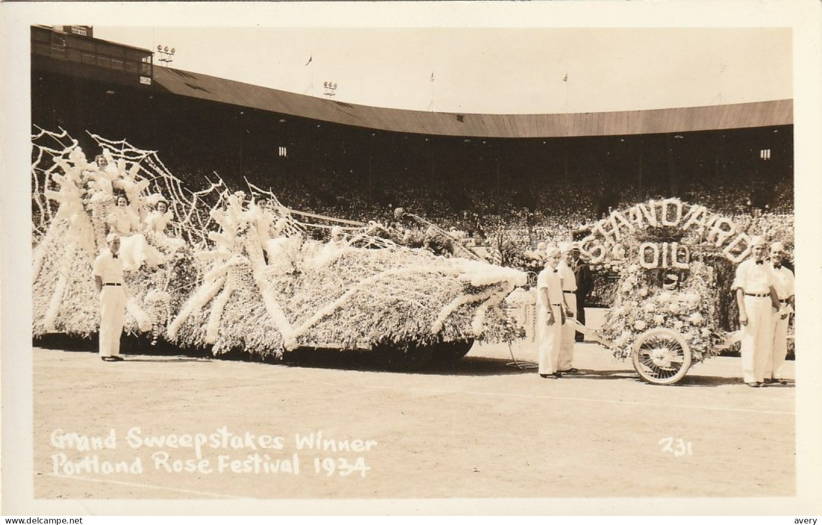 Grand Sweepstakes Winner, Portland Rose Festival, 1954 Portland, Oregon - Portland