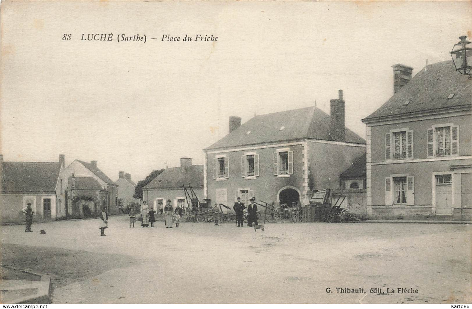 Luché * La Place Du Friche * Villageois - Luche Pringe