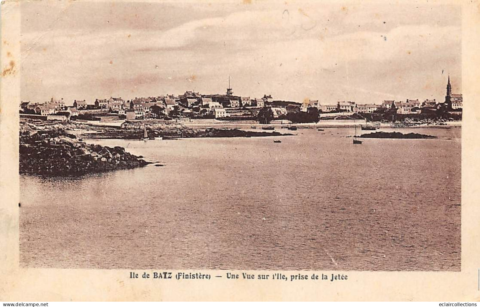 Ile De Batz       29       Vue Sur L'Ile Prise De La Jetée     N  (voir Scan) - Ile-de-Batz