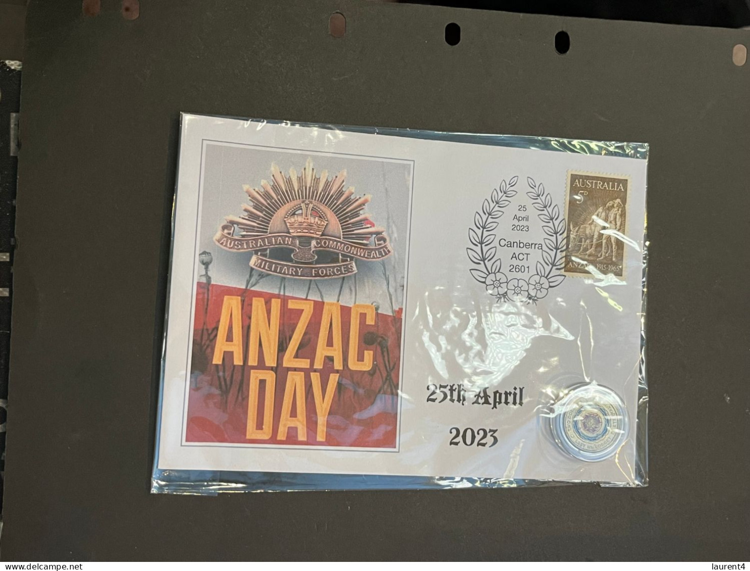 (1 Q 44) ANZAC Day 2023 Cover + $ 2.00 Colored Coin For Eternal Flame (military) - 2 Dollars