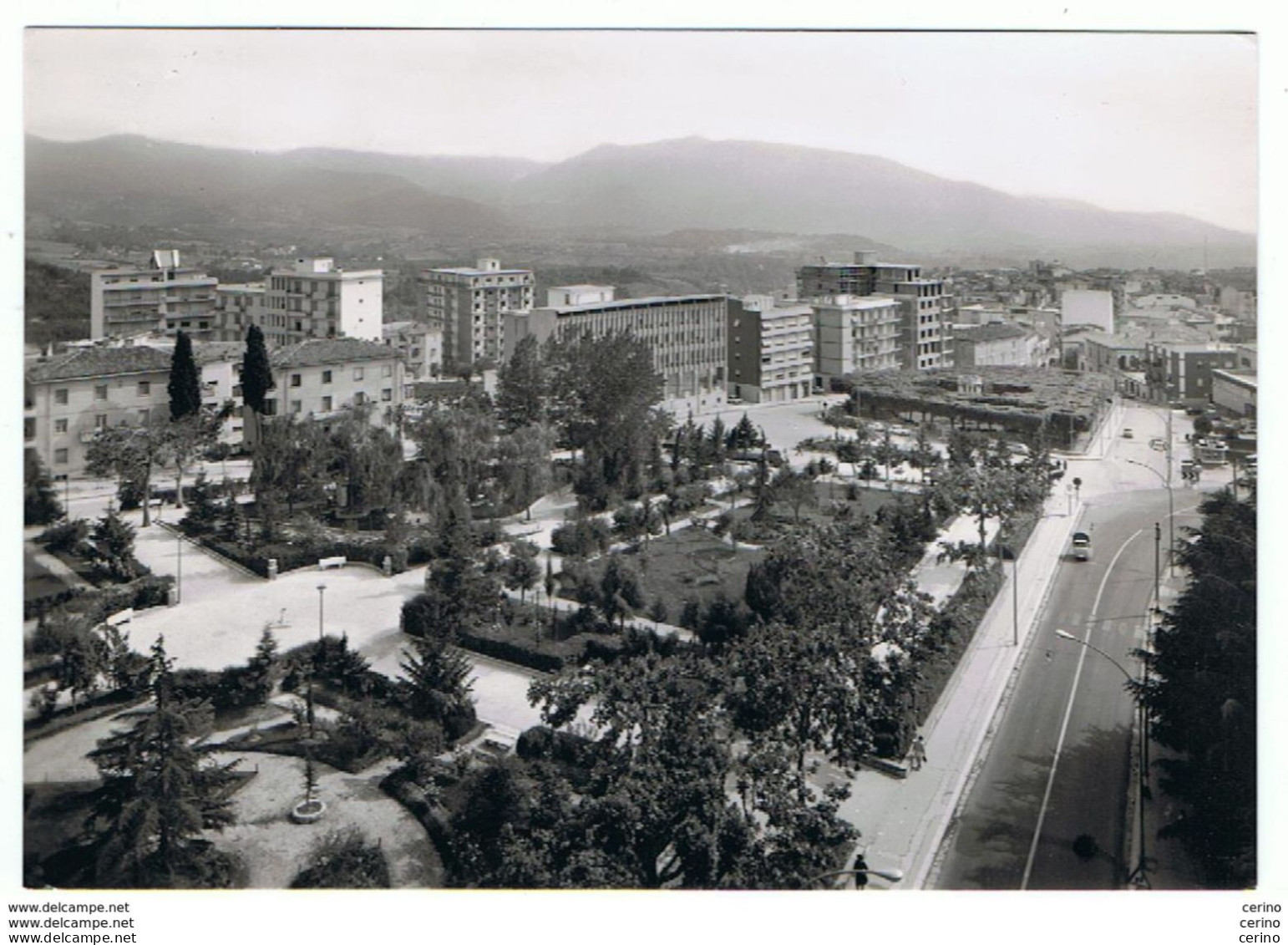 ISERNIA:  VILLA  COMUNALE  -  FOTO  .  FG - Isernia