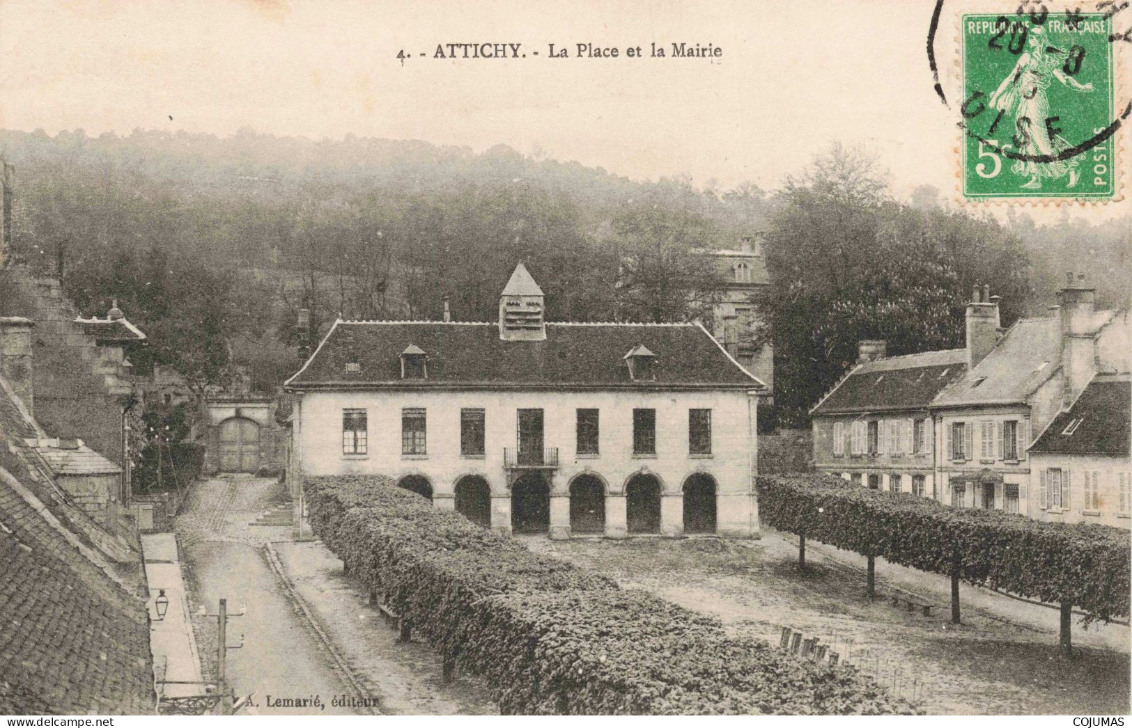 60 - ATTICHY - S14237 - La Place Et La Mairie -L23 - Attichy