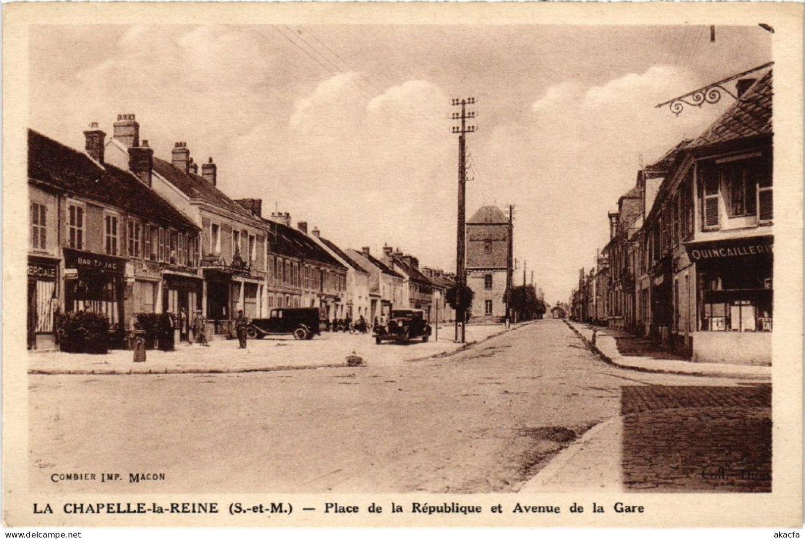 CPA LA CHAPELLE-la-REINE Place De La Republique Et Avenue De La Gare (1299875) - La Chapelle La Reine