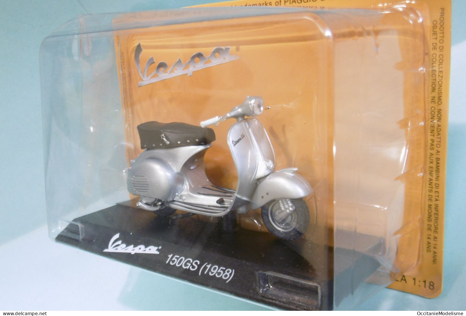 Maisto - VESPA 150GS 1958 Gris Métallisé Neuf 1/18 - Maisto