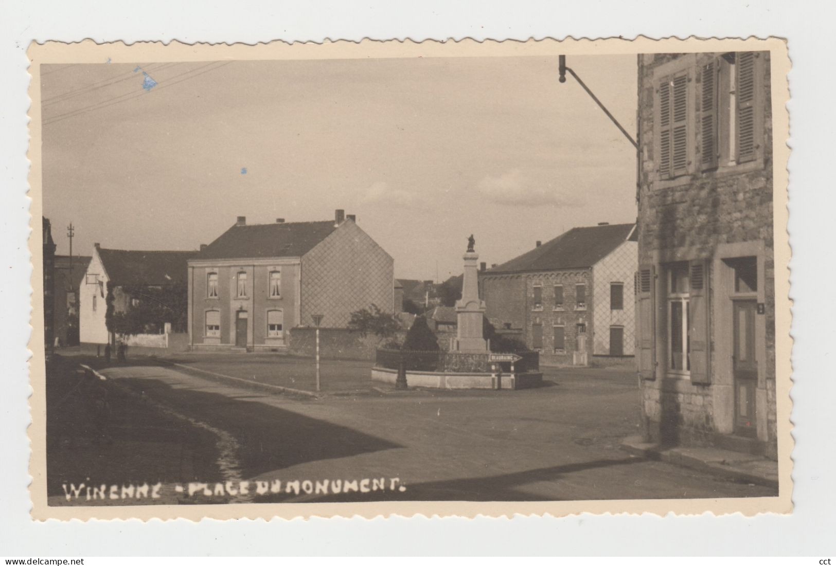 Winenne  Beauraing   CARTE PHOTO  Place Du Monument - Beauraing