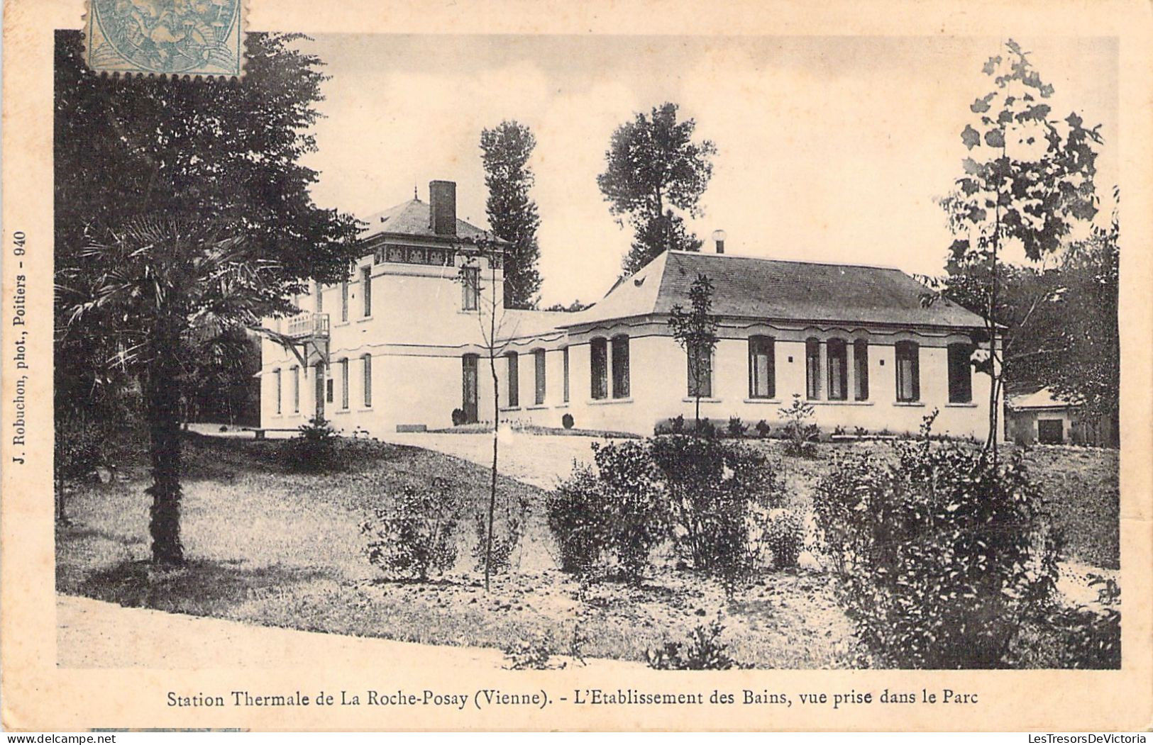 FRANCE - 86 - LA ROCHE POSAY - L'établissement Des Bains Vue Prise Dans Le Parc - Carte Postale Ancienne - La Roche Posay