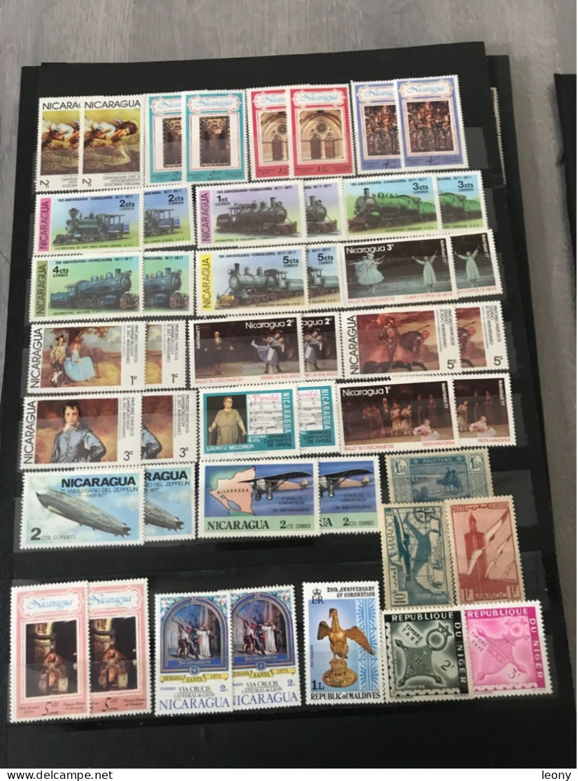 LOT  De  1000   TIMBRES De   DIVERS PAYS   ... Sur Les PLAQUETTES Les TIMBRES Sont NEUFS** - Lots & Kiloware (mixtures) - Min. 1000 Stamps