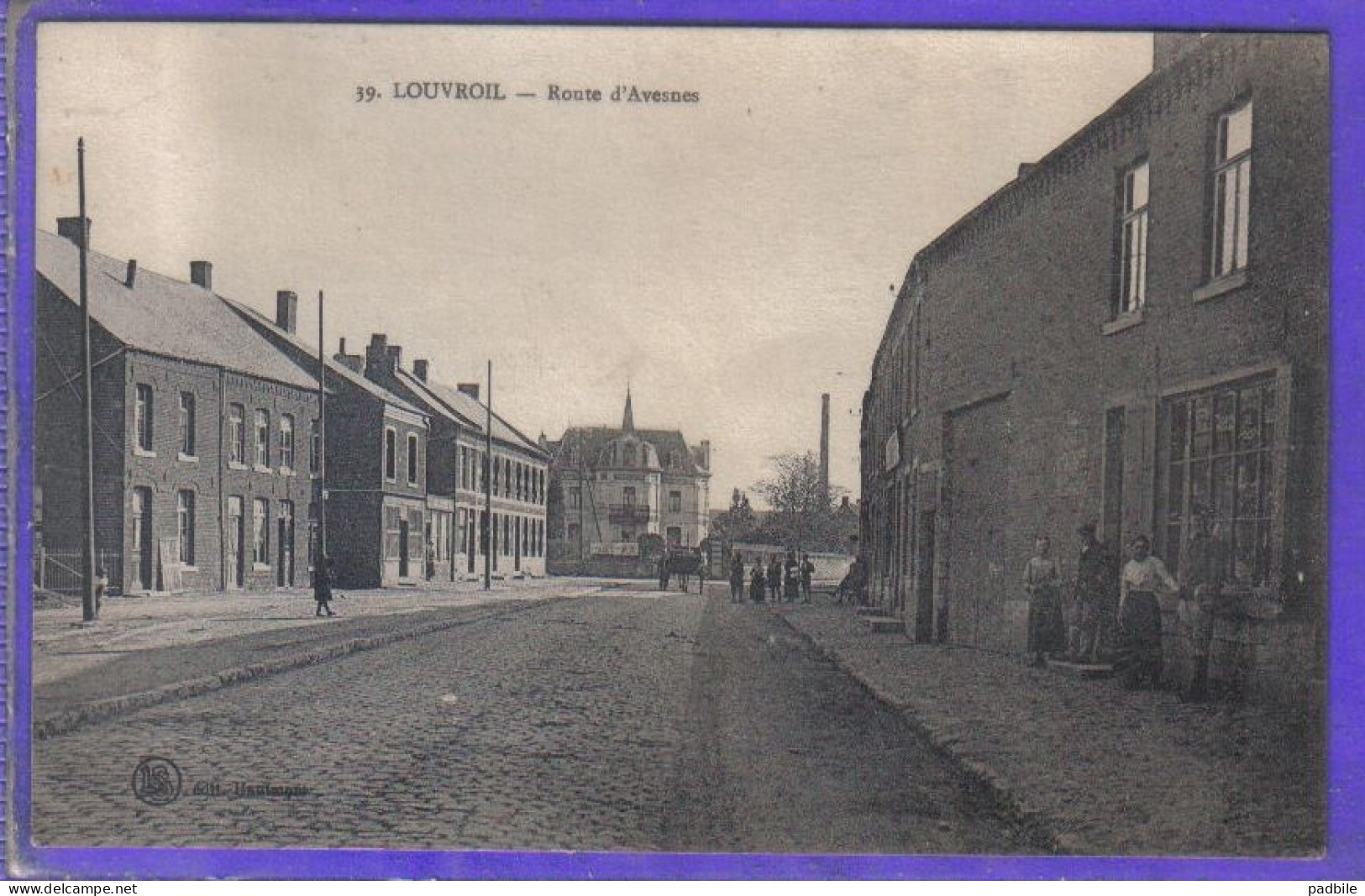 Carte Postale 59. Louvroil  Route D'Avesnes    Très Beau Plan - Louvroil