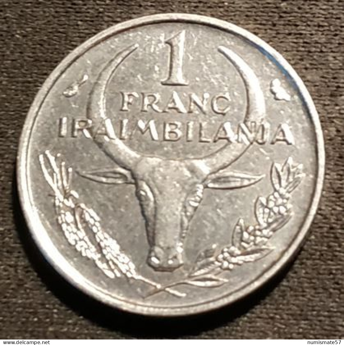 MADAGASCAR - 1 FRANC 1966 - KM 8 - Madagascar